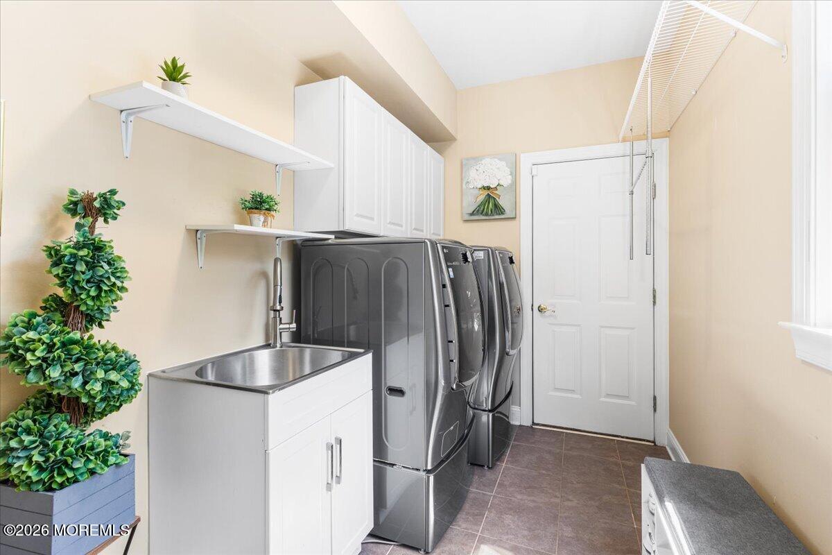 7 Highpoint Road Holmdel, NJ 07733 - Photo 23 of 61 Laundry