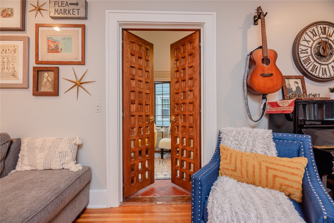 33 Castlebar Road Rochester, NY 14610 - Photo 13 of 50