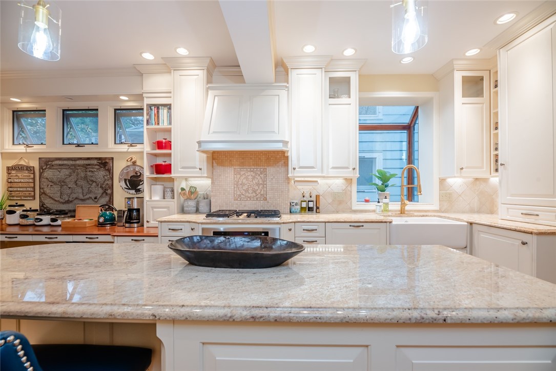 33 Castlebar Road Rochester, NY 14610 - Photo 23 of 50