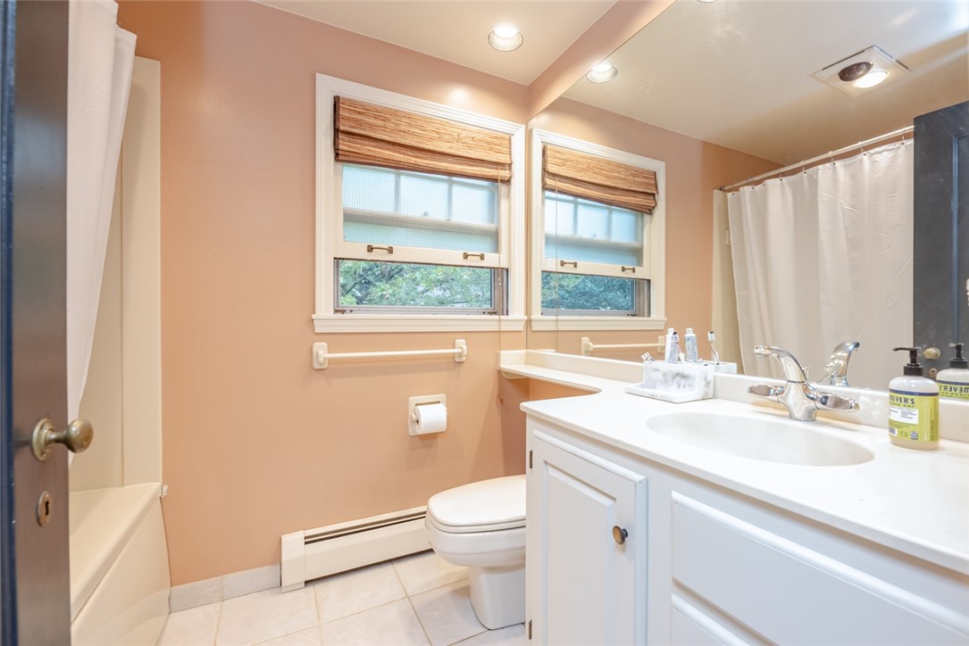 33 Castlebar Road Rochester, NY 14610 - Photo 41 of 50