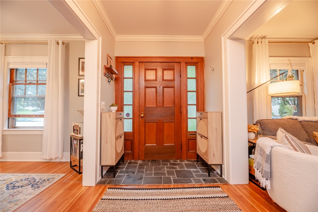 33 Castlebar Road Rochester, NY 14610 - Photo 5 of 50