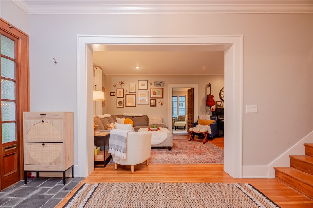 33 Castlebar Road Rochester, NY 14610 - Photo 6 of 50