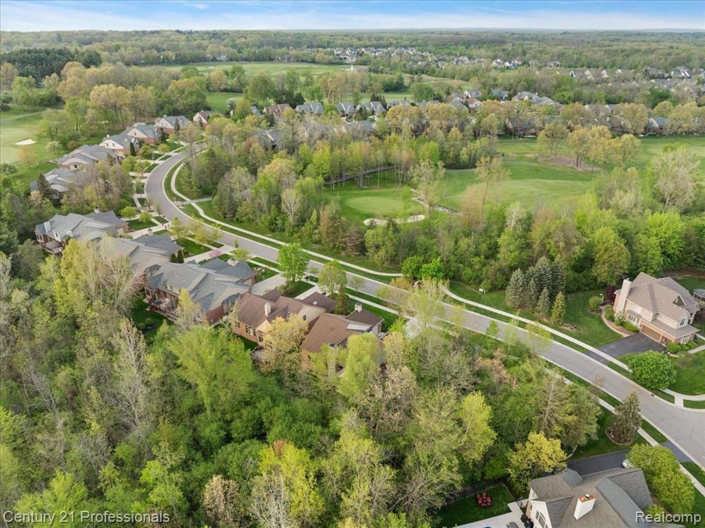4735 Oakhurst Ridge Road Clarkston, MI 48348 - Photo 73 of 75