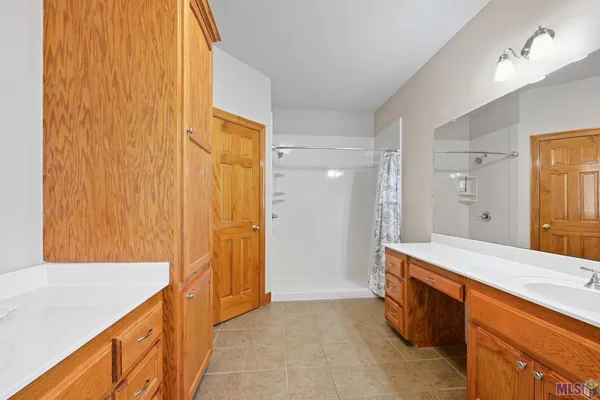 $438,000 | 41255 Black Bayou Road, Gonzales, LA 70737