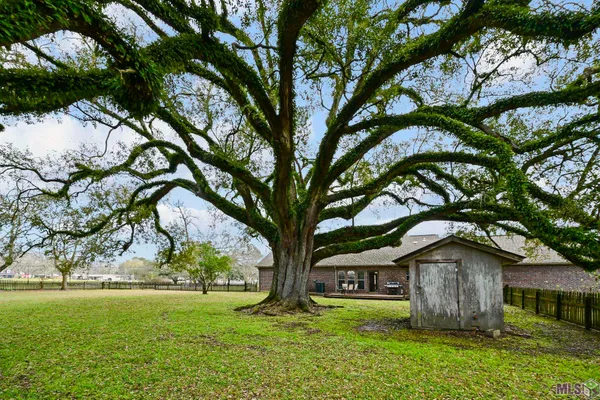 $438,000 | 41255 Black Bayou Road, Gonzales, LA 70737
