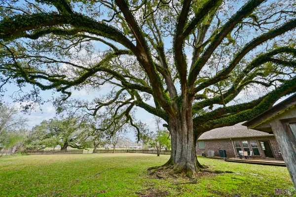 $438,000 | 41255 Black Bayou Road, Gonzales, LA 70737