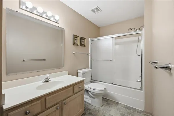 $195,000 | 5554 Northwest Sunrise Meadow Lane, Lee's Summit, MO 64064