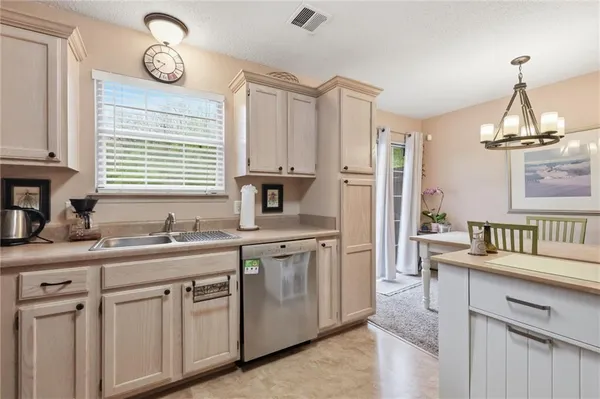 $195,000 | 5554 Northwest Sunrise Meadow Lane, Lee's Summit, MO 64064