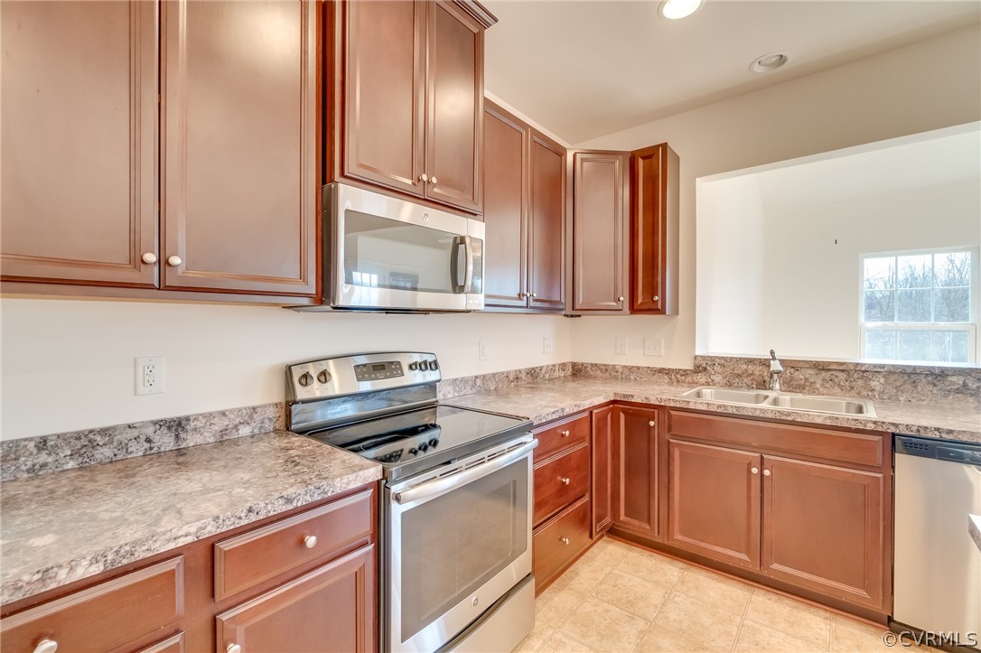 7559 Rolling Hill Road Hopewell, VA 23860 - Photo 13 of 39 Gallery Image 13