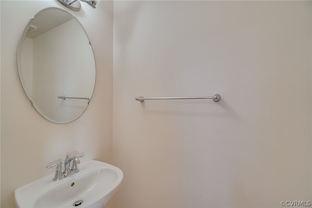7559 Rolling Hill Road Hopewell, VA 23860 - Photo 7 of 39 Gallery Image 7