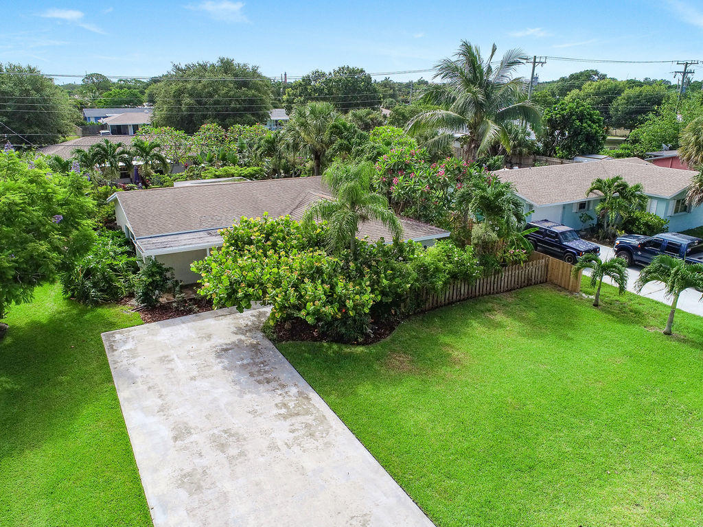 1507 Kingsley Road Tequesta, FL 33469 - Photo 48 of 67 1507KingsleyRoadAerial(5)