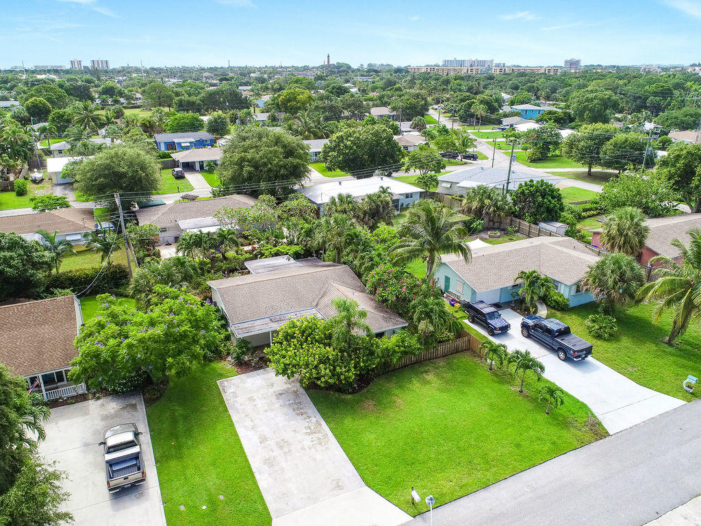 1507 Kingsley Road Tequesta, FL 33469 - Photo 49 of 67 1507KingsleyRoadAerial(6)