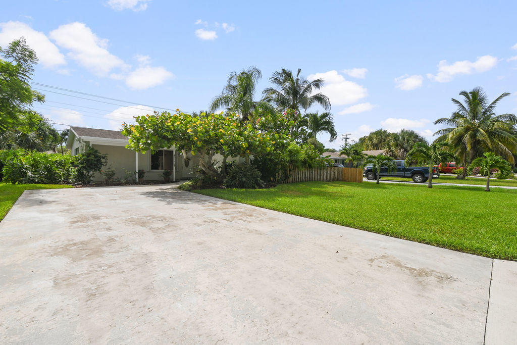 1507 Kingsley Road Tequesta, FL 33469 - Photo 5 of 67 1507KingsleyRoad_01