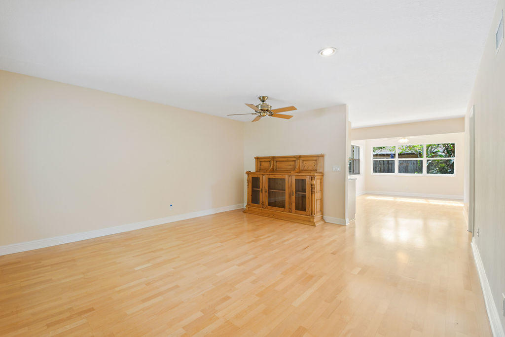1507 Kingsley Road Tequesta, FL 33469 - Photo 9 of 67 1507KingsleyRoad_07