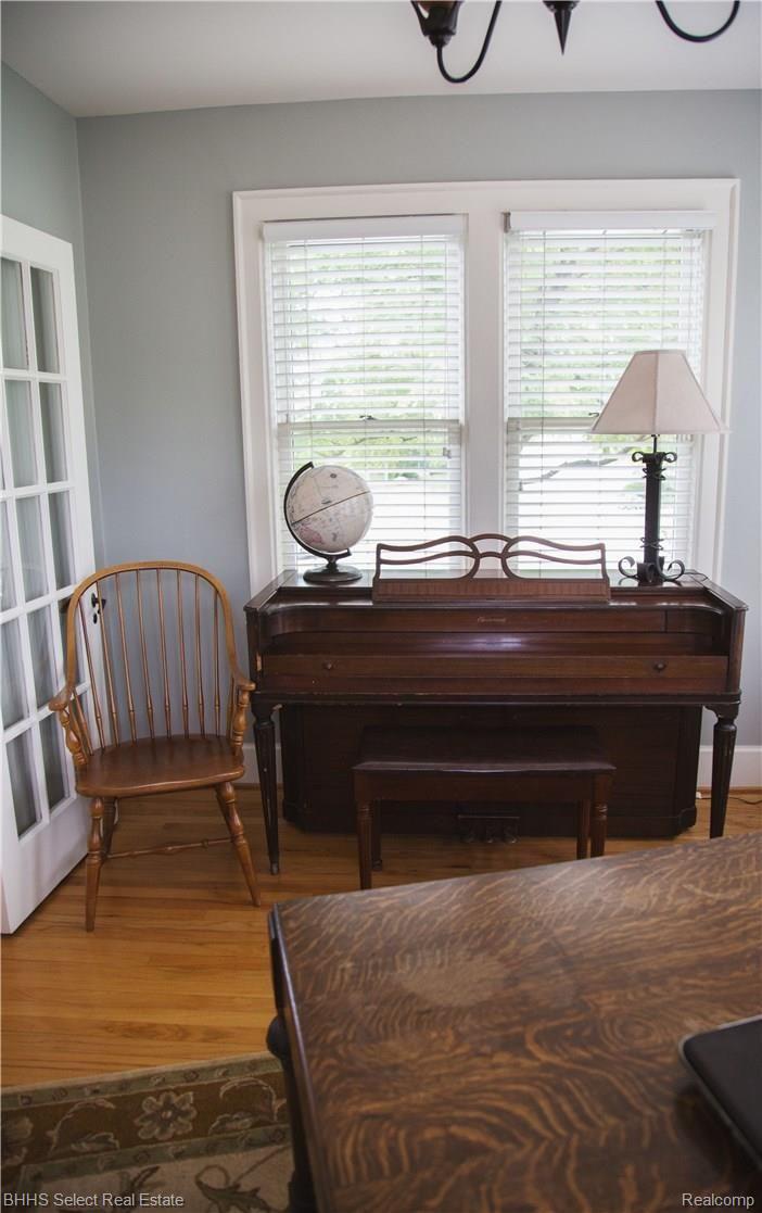 287 Sunset Street Plymouth, MI 48170 - Photo 19 of 61 IMG_4006.jpg