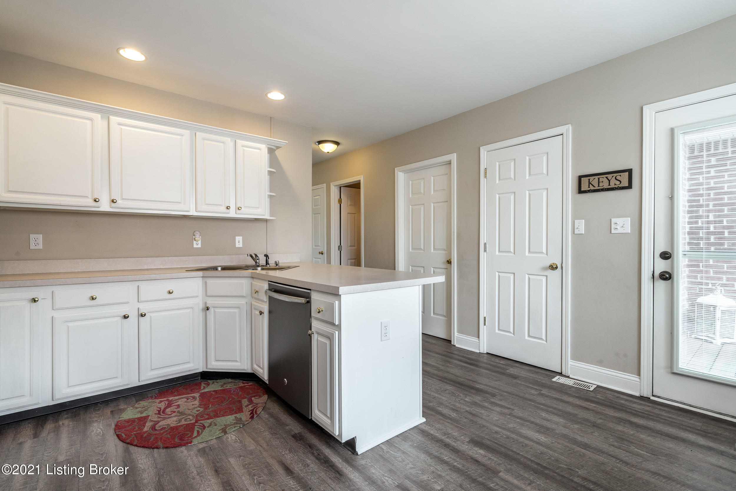 3018 Sprowl Road Louisville, KY 40299 - Photo 25 of 48 3018 Sprowl Road-27