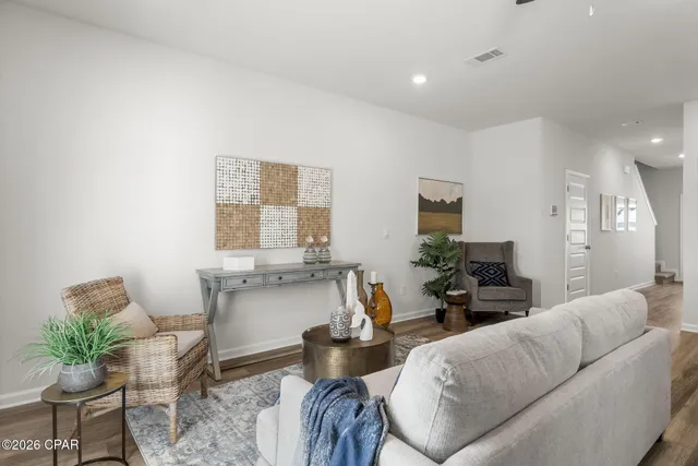 $1,900 | 1724 Jakes Drive, Panama City, FL 32405