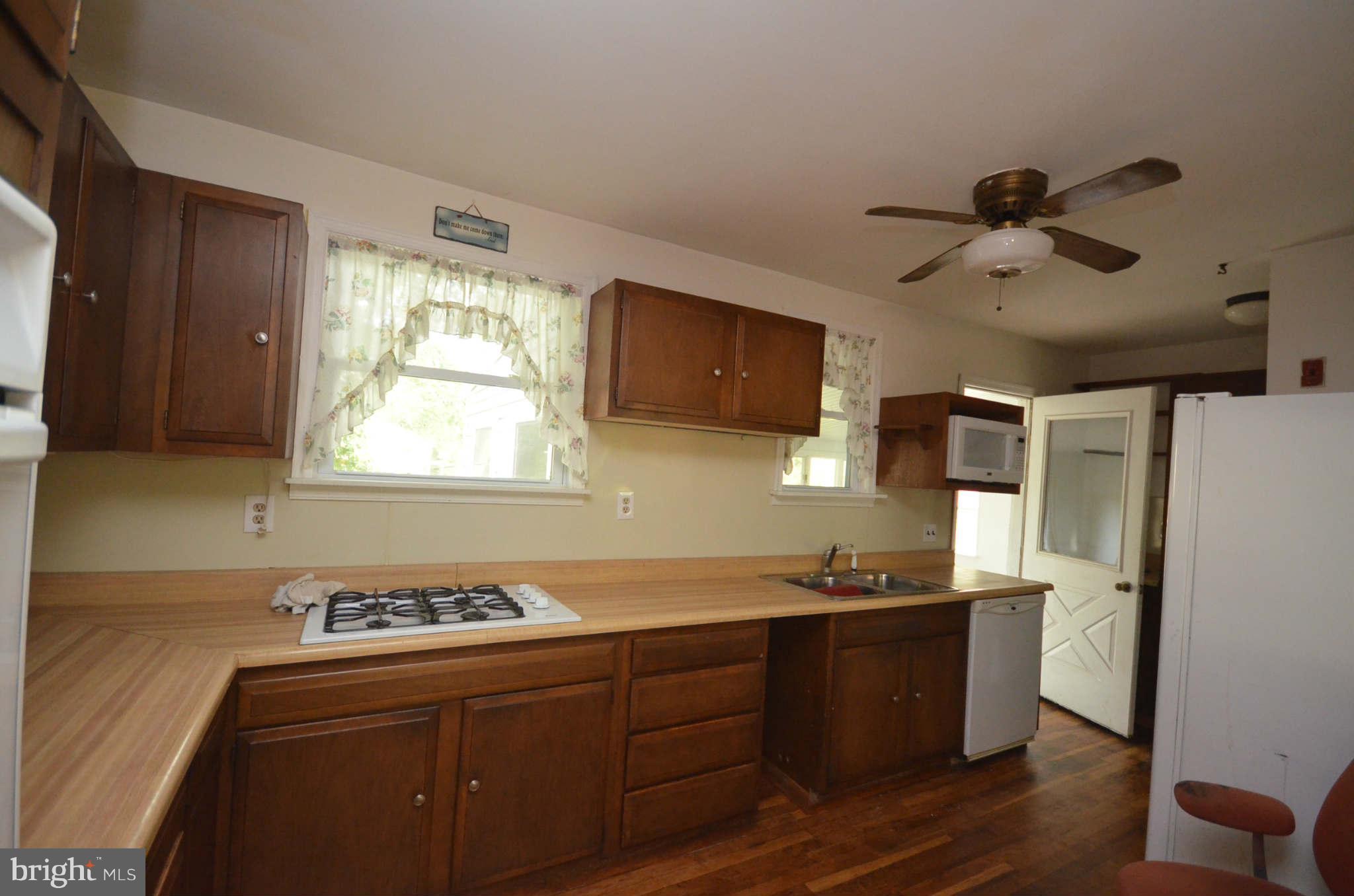 232 Sycamore Road Elkton, MD 21921 - Photo 5 of 14 Kitchen