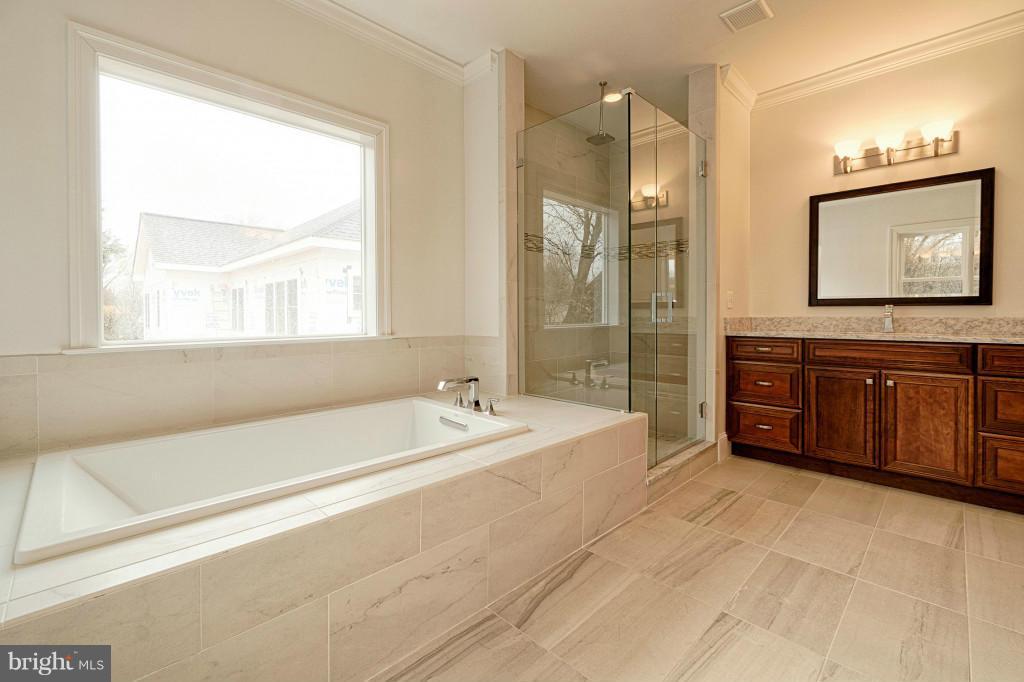 1930 Griffith Road Falls Church, VA 22043 - Photo 18 of 30 Bath (Master)