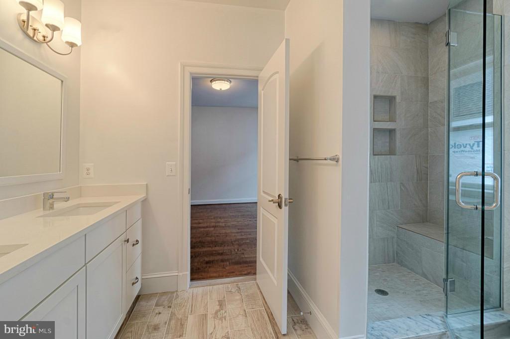 1930 Griffith Road Falls Church, VA 22043 - Photo 21 of 30 Bath