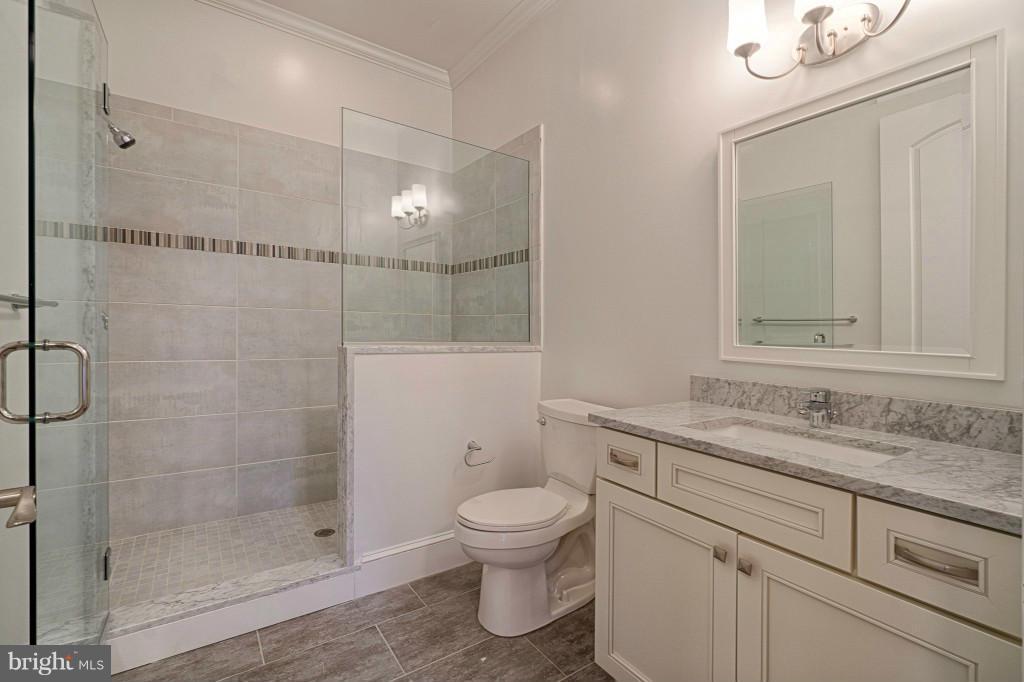 Full Bathroom on Main Level