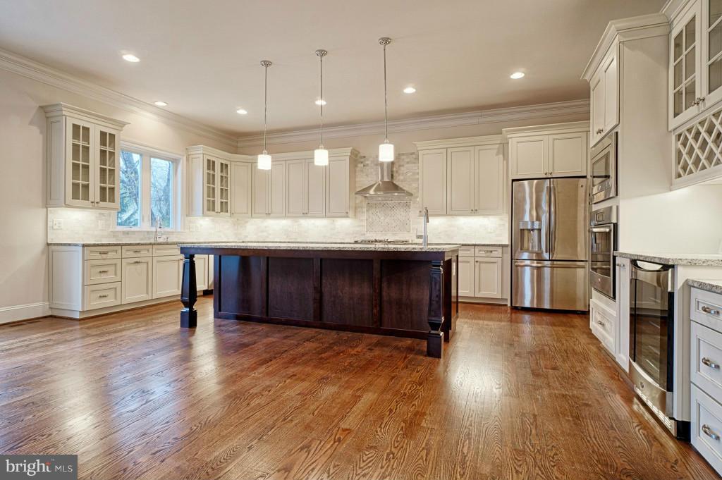 1930 Griffith Road Falls Church, VA 22043 - Photo 8 of 30 Kitchen