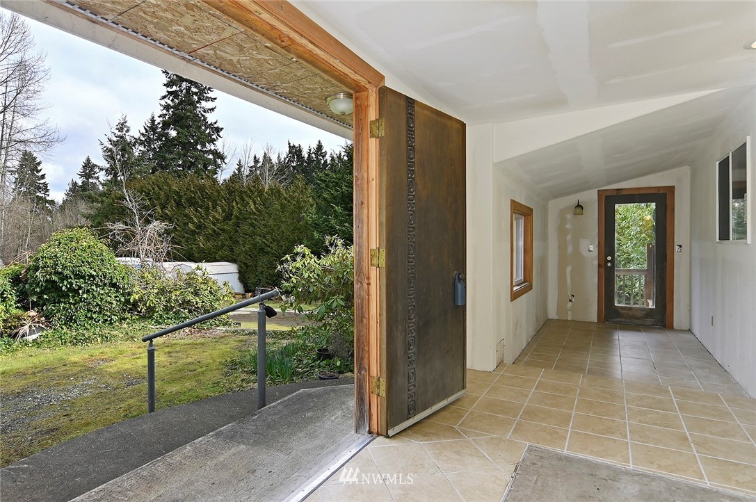 1000 Duchess Road Bothell, WA 98012 - Photo 8 of 35 a view of a porch