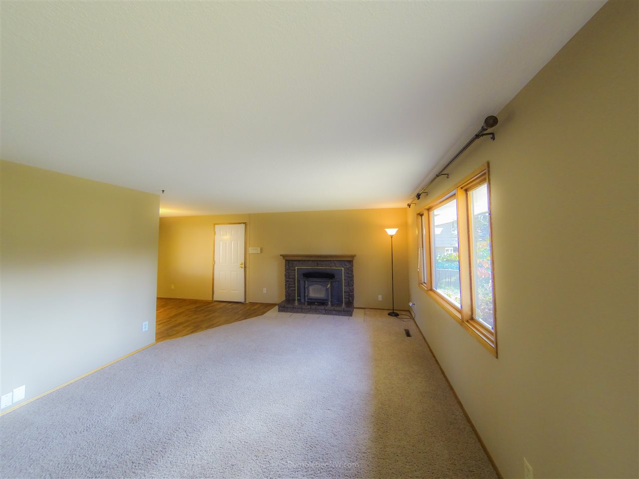 205 West Barnes Road Spokane, WA 99218 - Photo 5 of 20