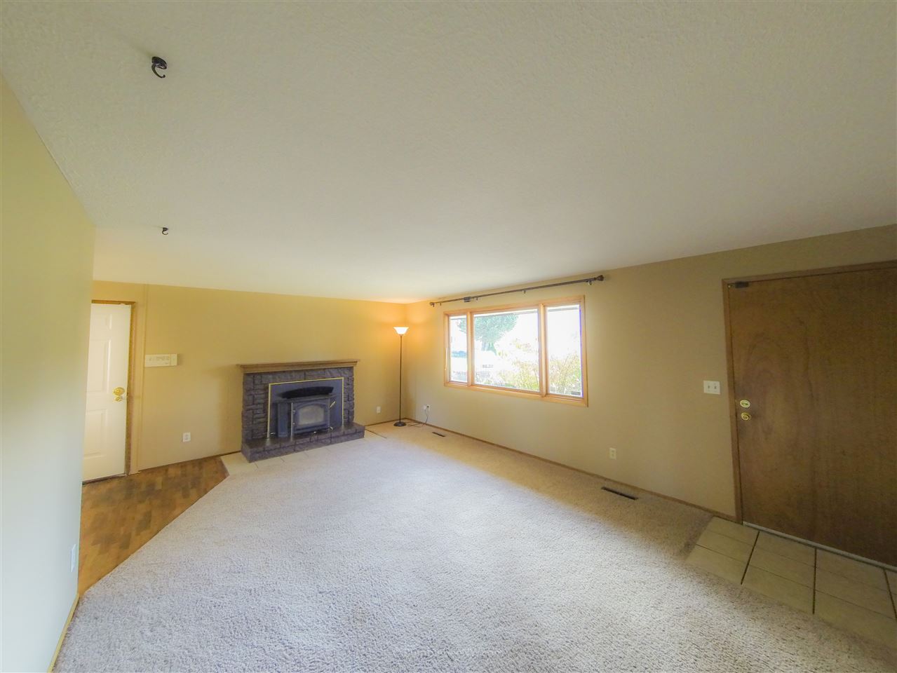 205 West Barnes Road Spokane, WA 99218 - Photo 6 of 20