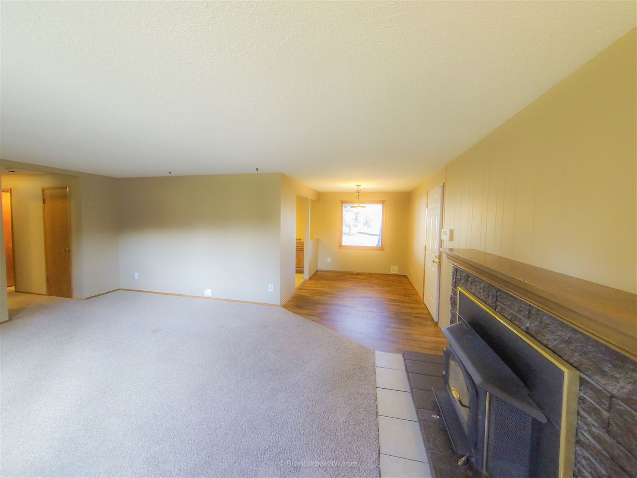 205 West Barnes Road Spokane, WA 99218 - Photo 8 of 20