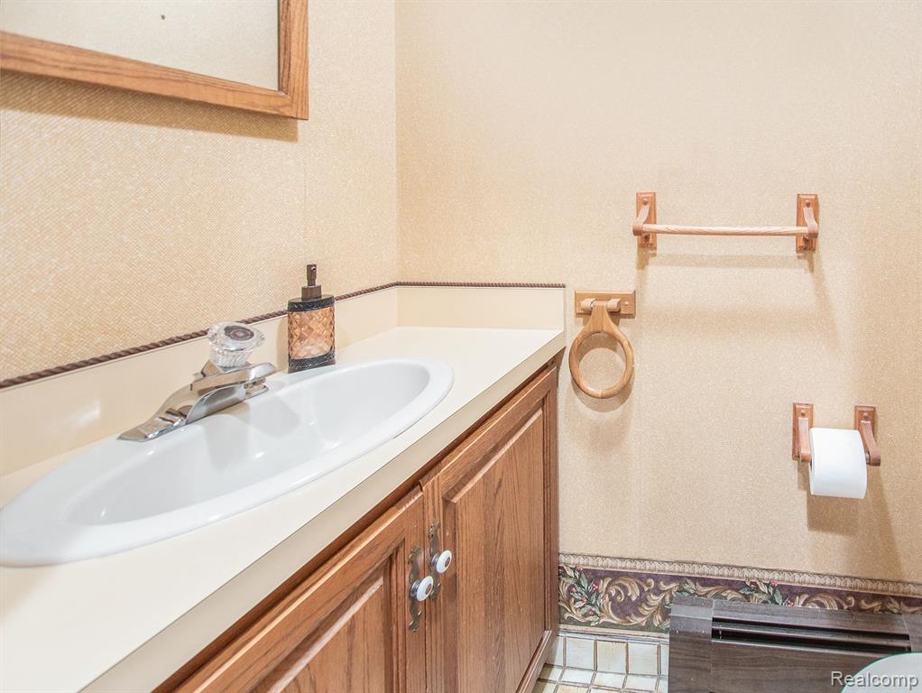 3550 Winter Creek Road Rochester Hills, MI 48307 - Photo 15 of 28