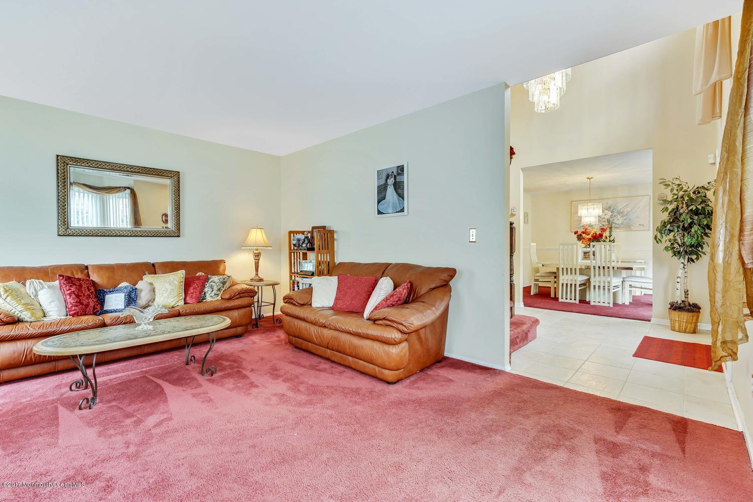 18 Sweet Gum Road Howell, NJ 07731 - Photo 11 of 45 18 Sweet Gum Rd Howell NJ-large-016-13-L