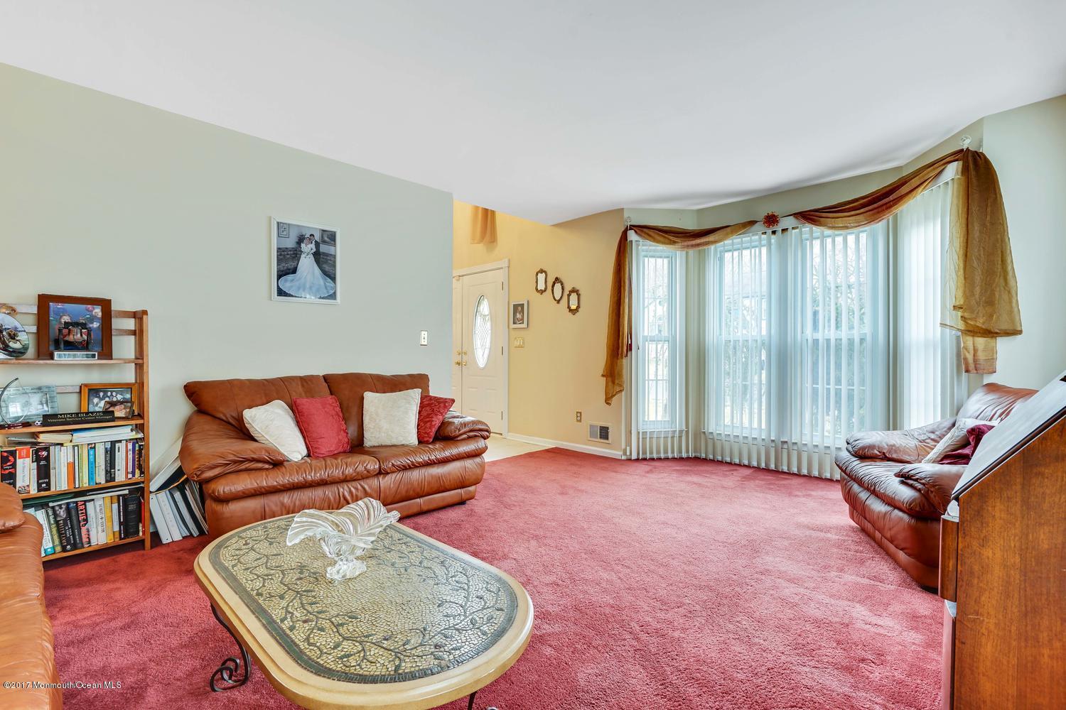 18 Sweet Gum Road Howell, NJ 07731 - Photo 13 of 45 18 Sweet Gum Rd Howell NJ-large-015-21-L