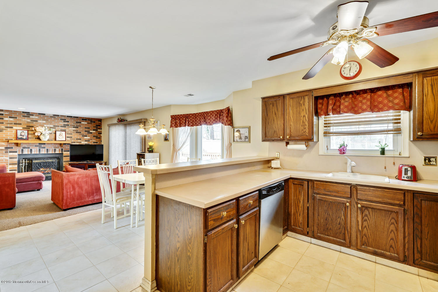 18 Sweet Gum Road Howell, NJ 07731 - Photo 19 of 45 18 Sweet Gum Rd Howell NJ-large-028-52-K