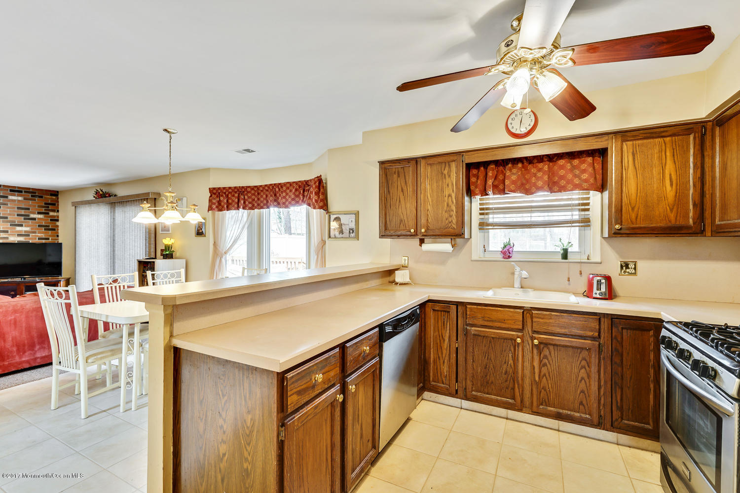 18 Sweet Gum Road Howell, NJ 07731 - Photo 20 of 45 18 Sweet Gum Rd Howell NJ-large-029-35-K