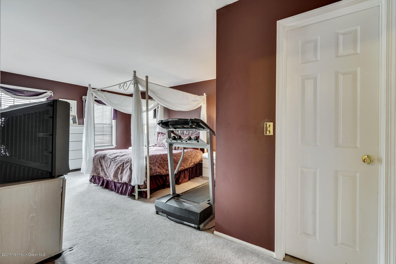 18 Sweet Gum Road Howell, NJ 07731 - Photo 29 of 45 18 Sweet Gum Rd Howell NJ-large-042-42-B