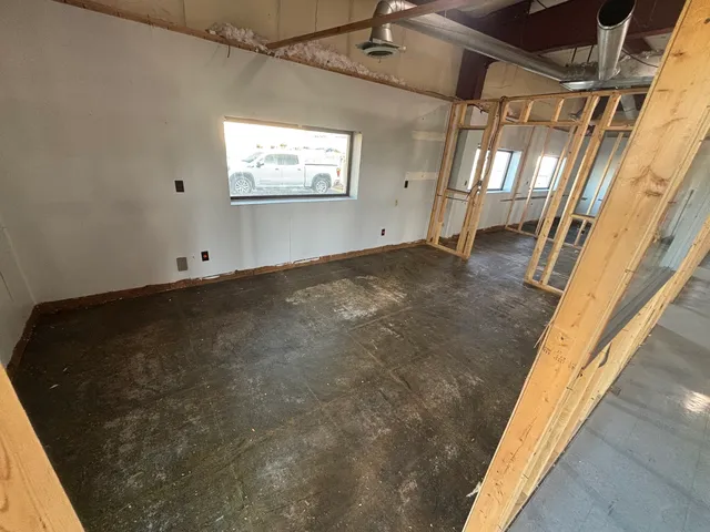 $3,000 | 354 Civic Road, LaSalle, IL 61301