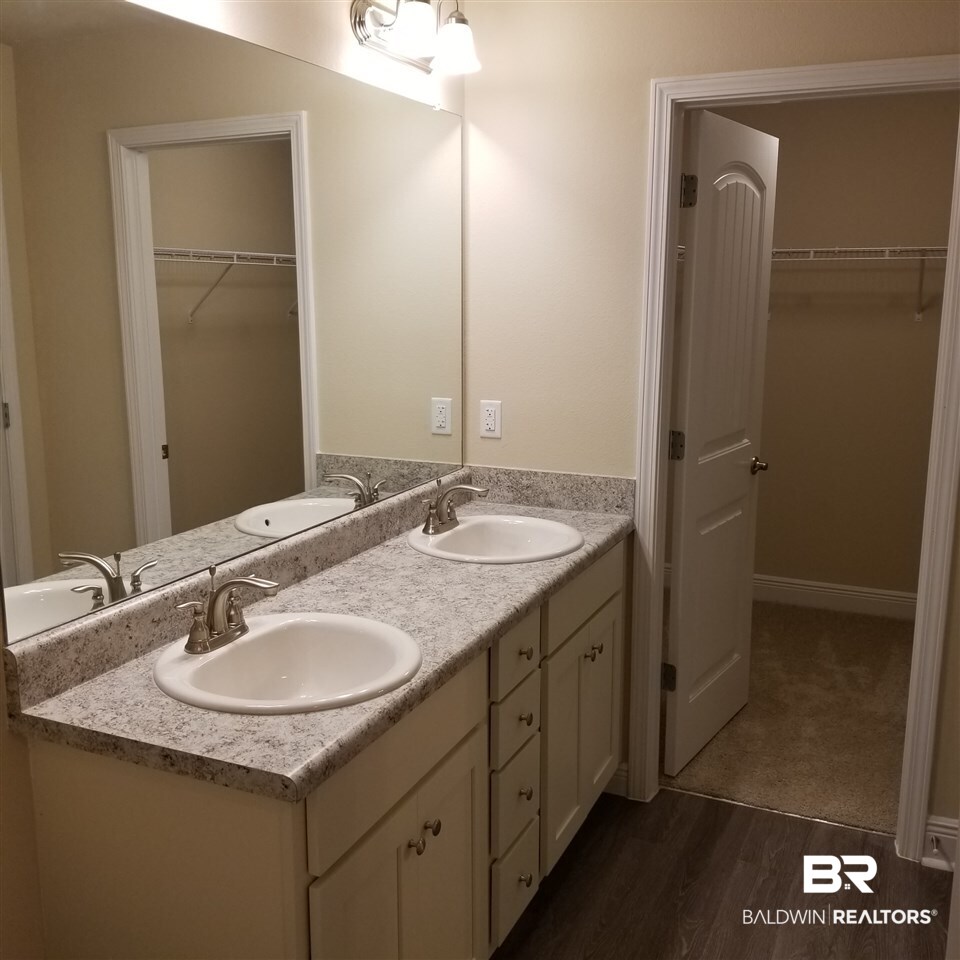 15560 Troon Drive Foley, AL 36535 - Photo 20 of 24 Not subject home. Finishes and colors may differ.