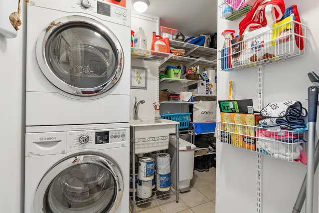 $575,000 | 4170 North Marine Drive, Unit 6B, Chicago, IL 60613