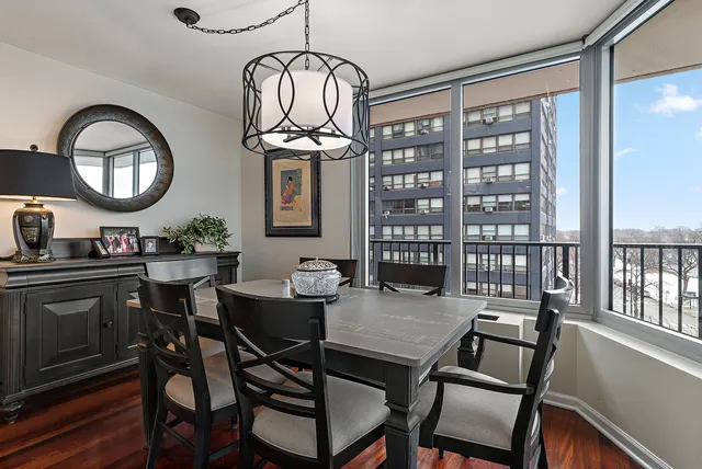 $575,000 | 4170 North Marine Drive, Unit 6B, Chicago, IL 60613