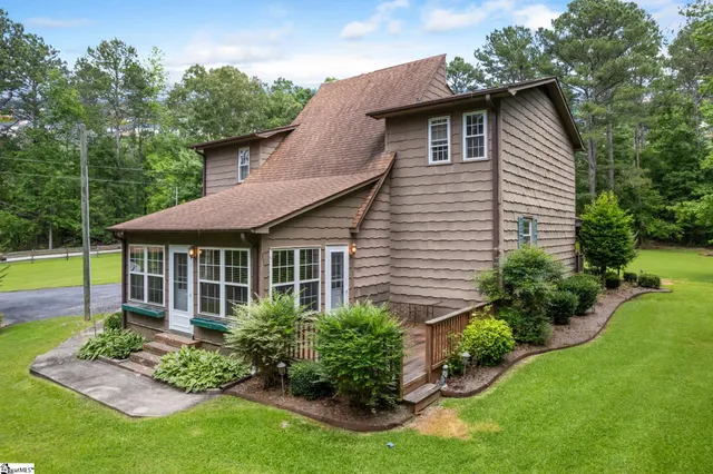 $319,000 | 229 Creekfield Road, Clinton, SC 29325