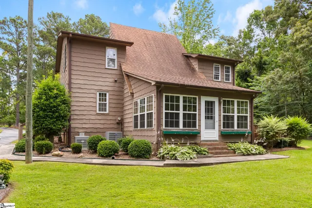 $319,000 | 229 Creekfield Road, Clinton, SC 29325