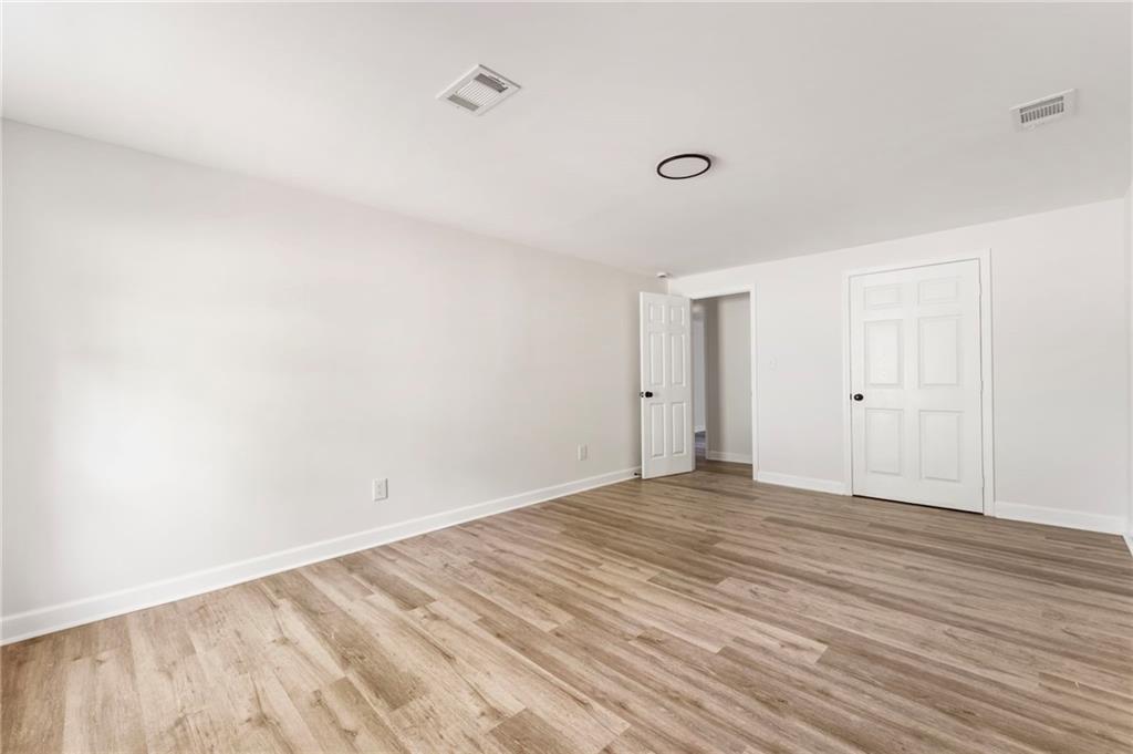 8859 Thomas Road Jonesboro, GA 30238 - Photo 44 of 49