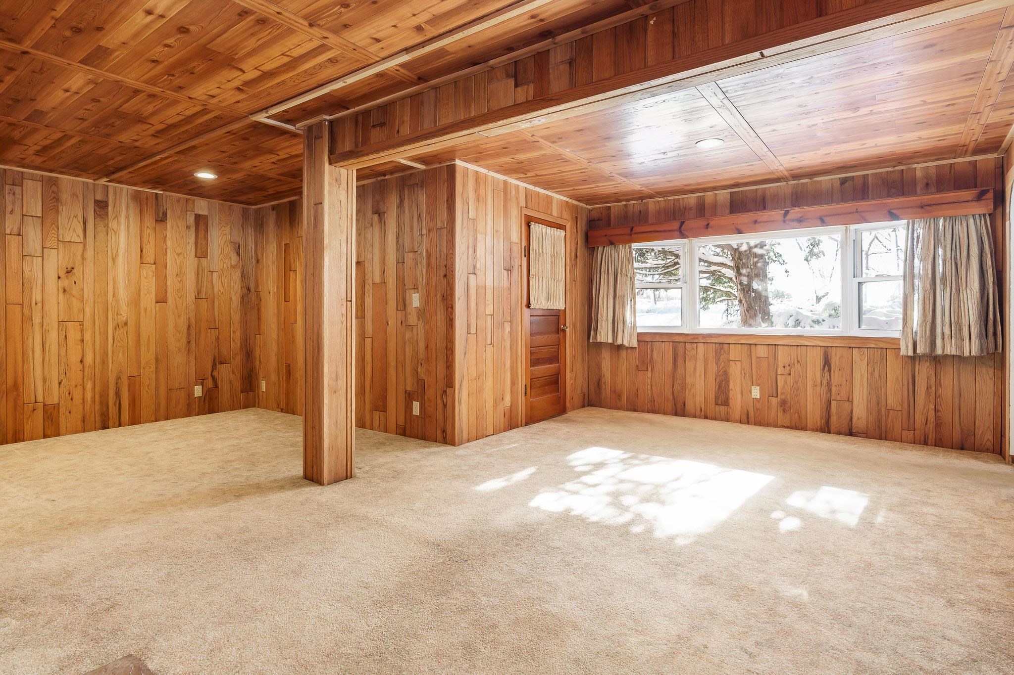 9189 Pomeroy Road Rockton, IL 61072 - Photo 11 of 34 a view of an empty room with a window