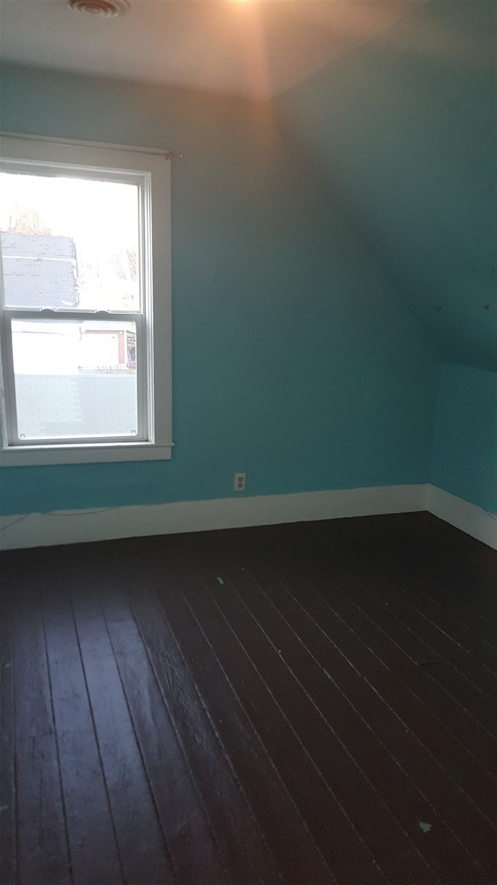 37 Williams Street Rockingham, VT 05101 - Photo 22 of 27