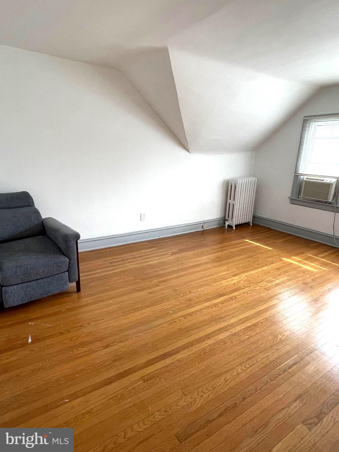 215 South Easton Road Glenside, PA 19038 - Photo 7 of 18 Living Room