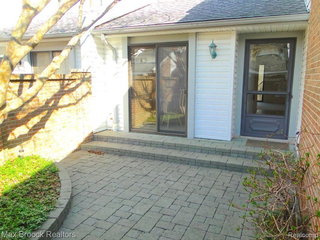 177 East Long Lake Road Bloomfield Hills, MI 48304 - Photo 4 of 30