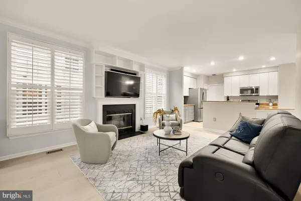 $924,900 | 6357 Alderman Drive, Alexandria, VA 22315