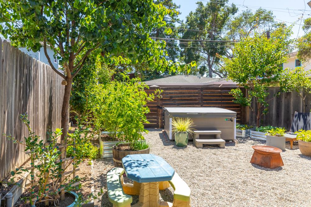 220 Aptos Beach Drive Aptos, CA 95003 - Photo 20 of 21 a backyard of a house with seating space