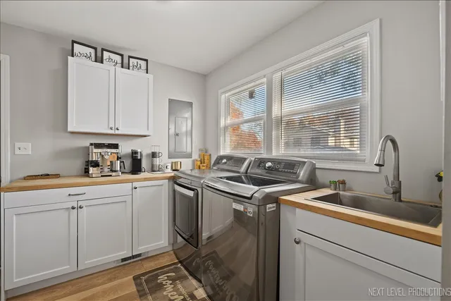 $400,000 | 865 North Fordham Avenue, Aurora, IL 60506